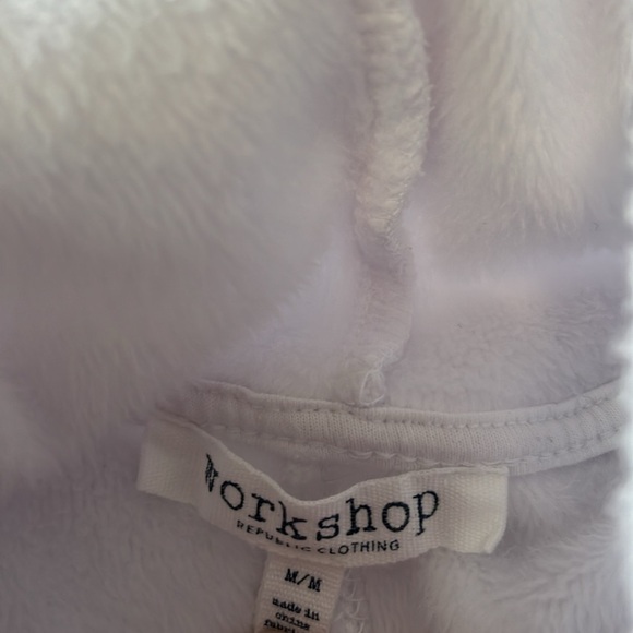 Workshop Republic Clothing White Fleece Lined Cowl Neck Sweatshirt w/ Pockets - Picture 4 of 5